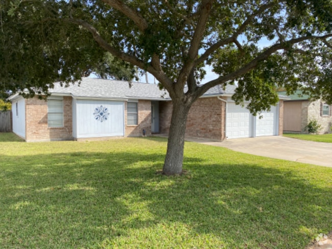 Building Photo - 957 Bramling Cir Rental