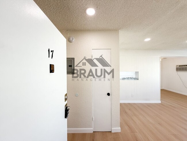 Photo - 4636 Laurel Canyon Blvd Unit 17