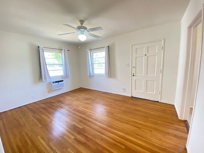 Building Photo - 4025-29 Duquesne Unit 4025