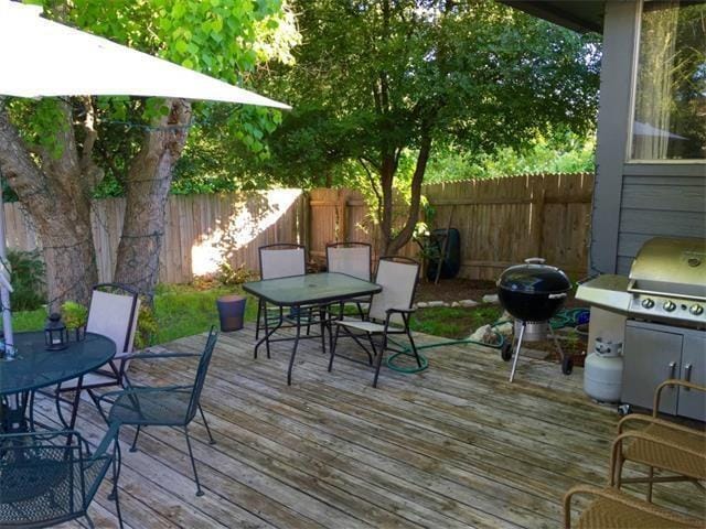 Photo - 16828 Village Oak Loop