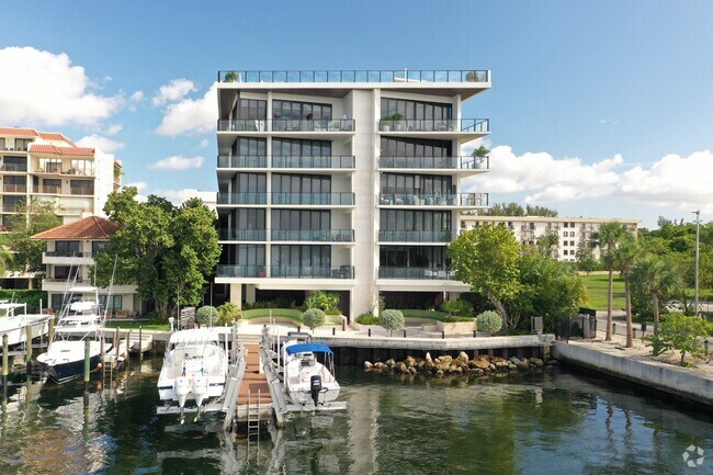 Photo - Fairchild Coconut Grove