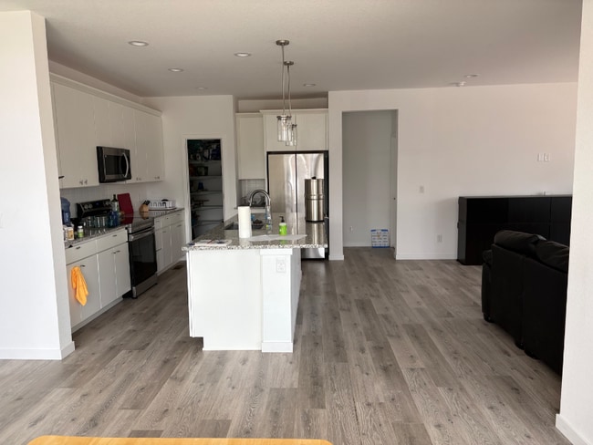 Photo - 928 St Andrews Ln