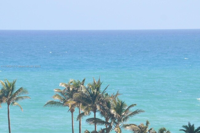 Photo - 1865 S Ocean Dr Unidad 12N Rental