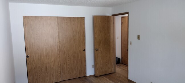 Photo - 423 Healy Ave S Unit 2