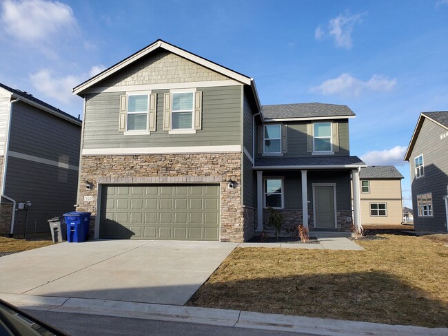 Beautiful 4 BD Home in Cheney! - Beautiful 4 BD Home in Cheney!