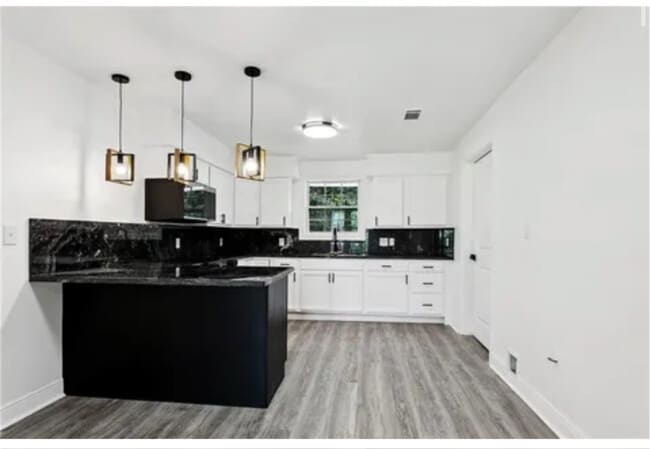 Photo - 4859 Bundy Rd
