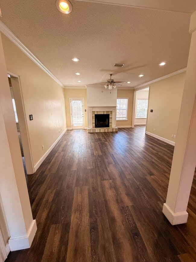 Photo - 2409 Riverside Dr