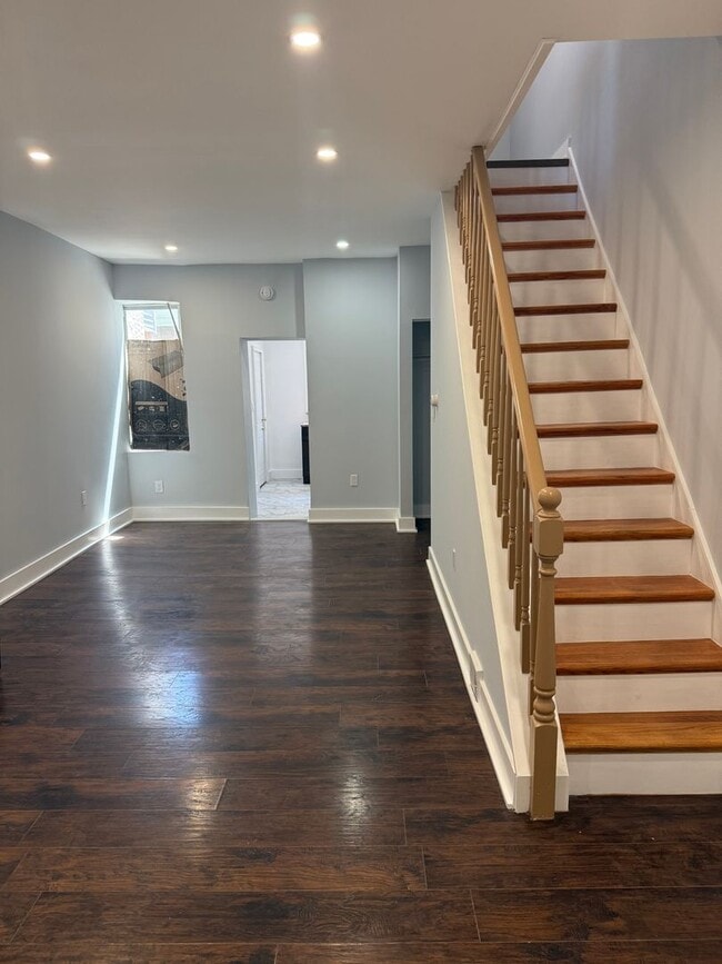 Photo - Charming 2-Bedroom Home in Port Richmond Available For Rent!