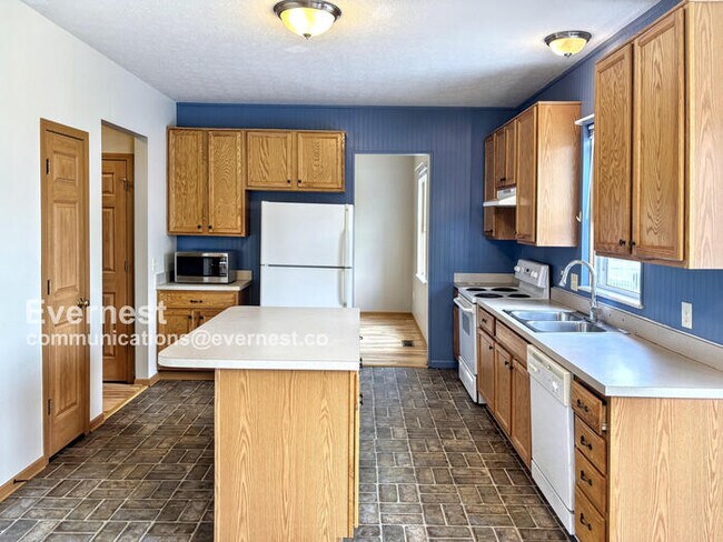 Photo - 817 Bent Oak Dr