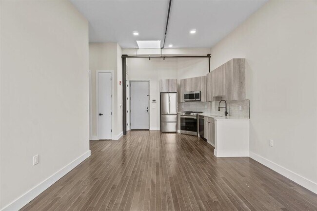 Photo - 21 W 20th St Unidad 303