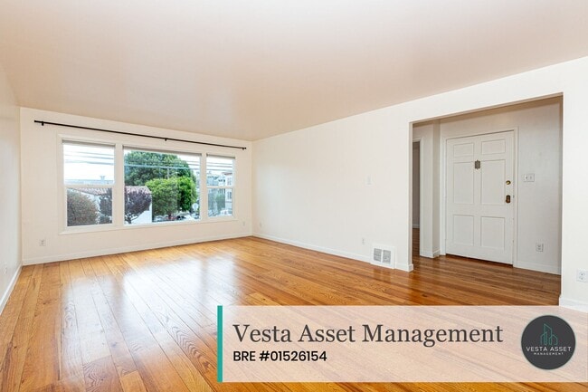 Building Photo - 1394-1396 Sanchez Street *** Unit 1394