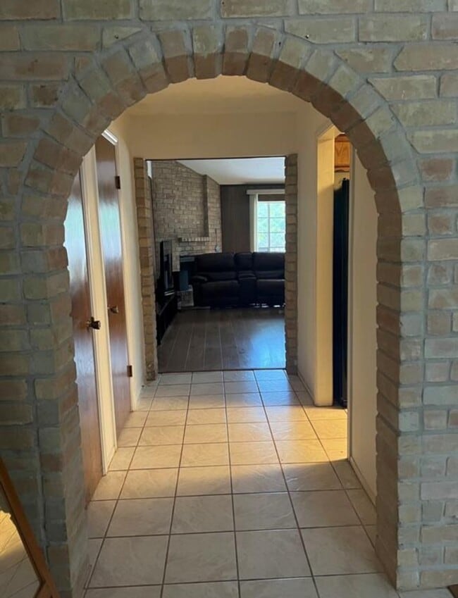 Building Photo - 3119 Jenny Dr Rental