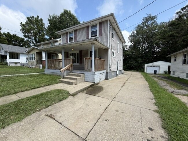 Photo - 675 Hudson Ave