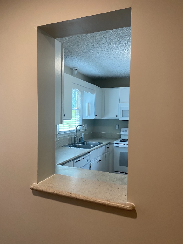 Photo - 1705 Toll Gate Rd SE