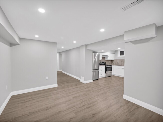 Photo - 401 Bunting Rd