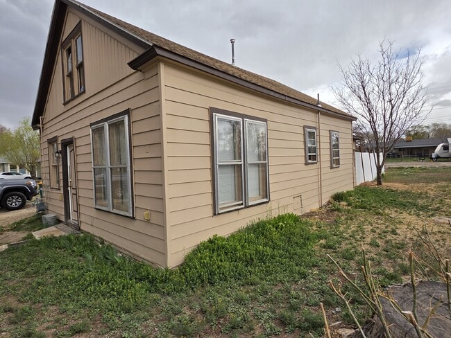 Photo - 152 N Coulson St