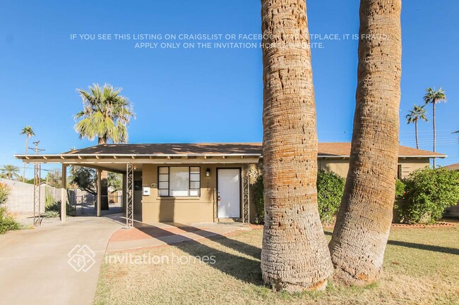 Building Photo - 1944 W Gardenia Dr Rental