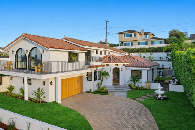 Photo - Completely Remodeled, Custom 4BR3.5BA Hilltop Home w/ Incredible Panoramic Ocean/Whitewater/Coast...