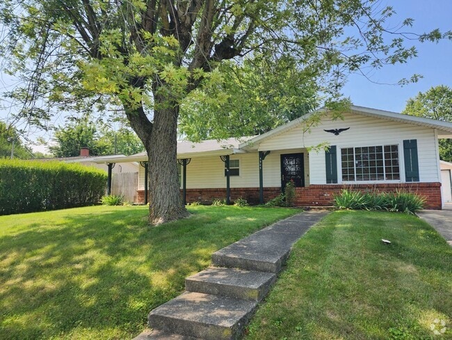 Building Photo - 3 bedroom 1 bath Rental