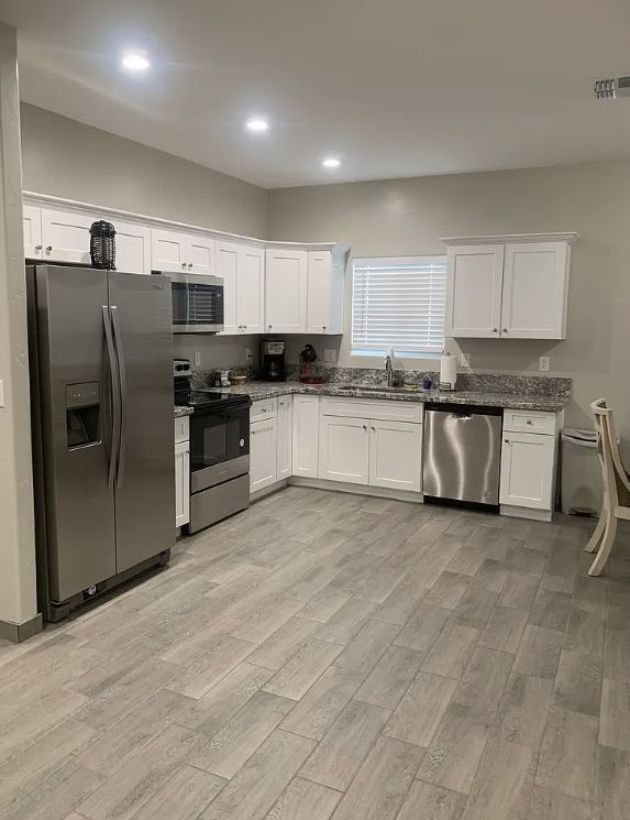 Photo - 803 N Van Alstine St