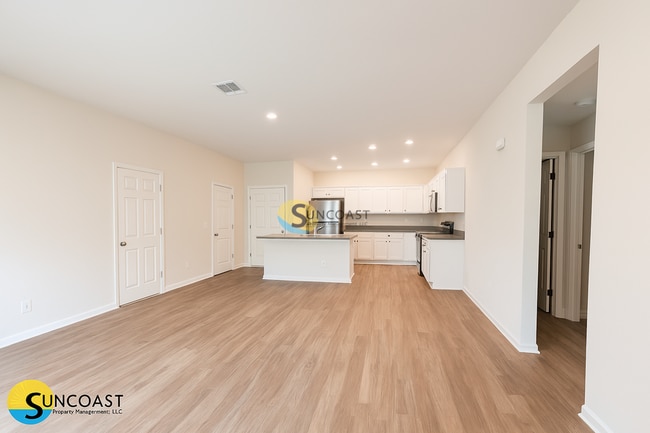 Photo - 397 Greenbriar Blvd