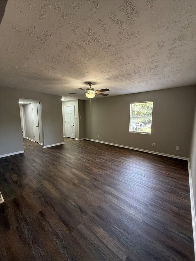 Photo - 503 Park Ln