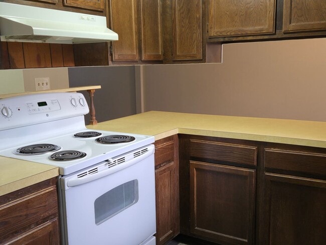 Photo - 1235 Hillcrest Dr