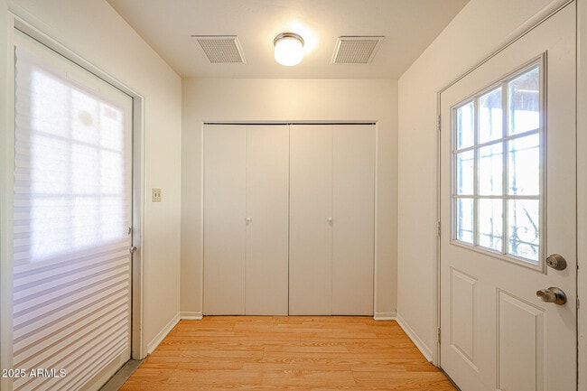 Photo - 2324 West Myrtle Ave