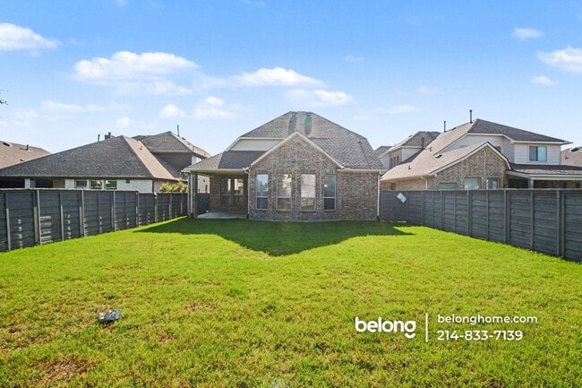 Photo - 7024 Green Field St