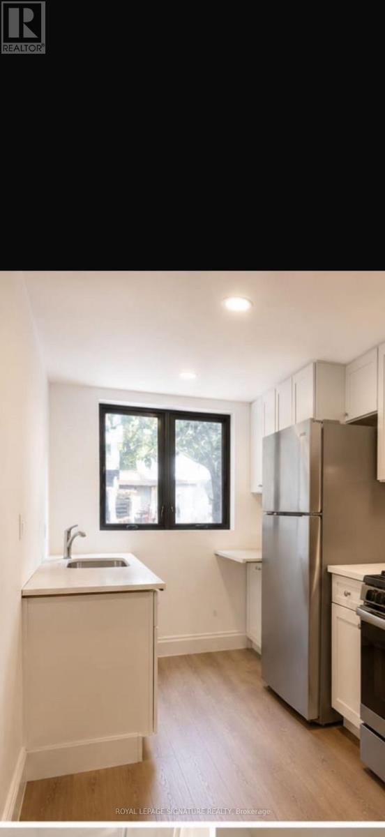 Photo - 21 Scarboro Ave