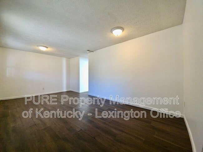 Photo - 207 Mt Vernon Rd Unit B