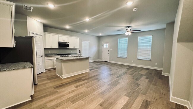 Photo - Newly Built Duplex on the Far West Side!