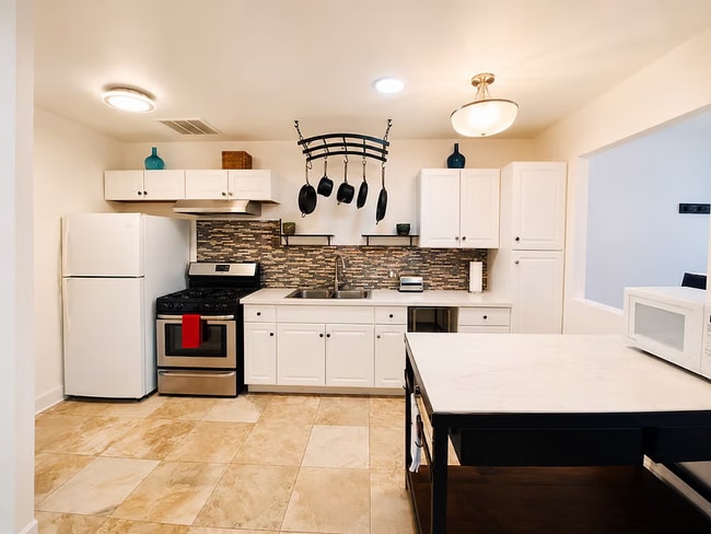 Photo - 634 S Camino Real Unit 634 S. Camino Real