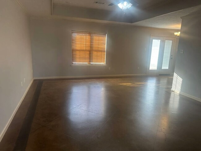 Photo - 5375 Sanson Dr