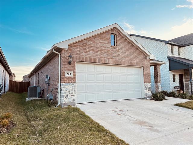 Photo - 205 Travine Dr