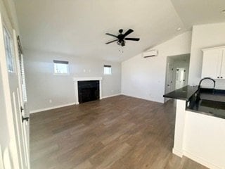 400 Malibu St SW