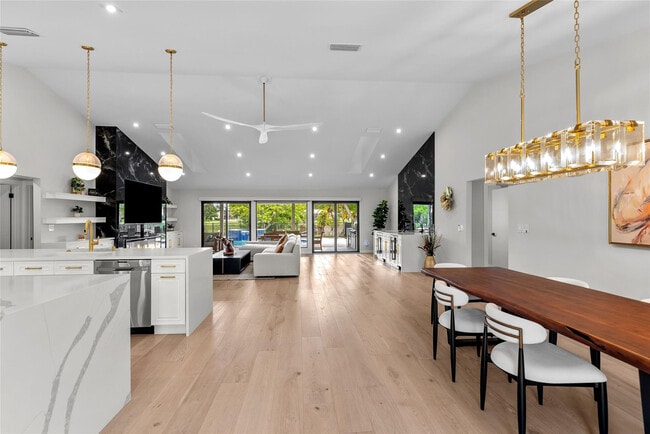 Photo - 8611 Gullane Ct