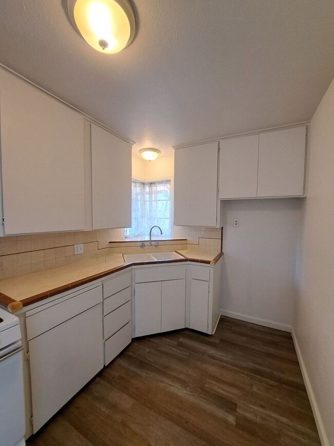 Photo - 1291-1295 N. Fruit Ave. (Duplex) Unit 1291