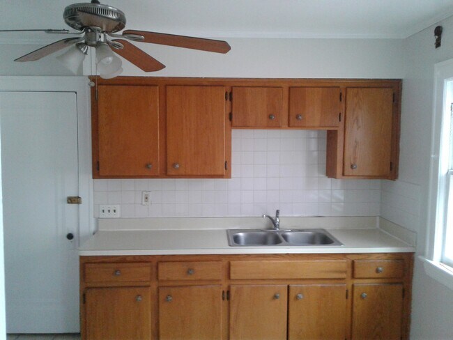 Photo - 1673 Victoria Ave Unidad 2