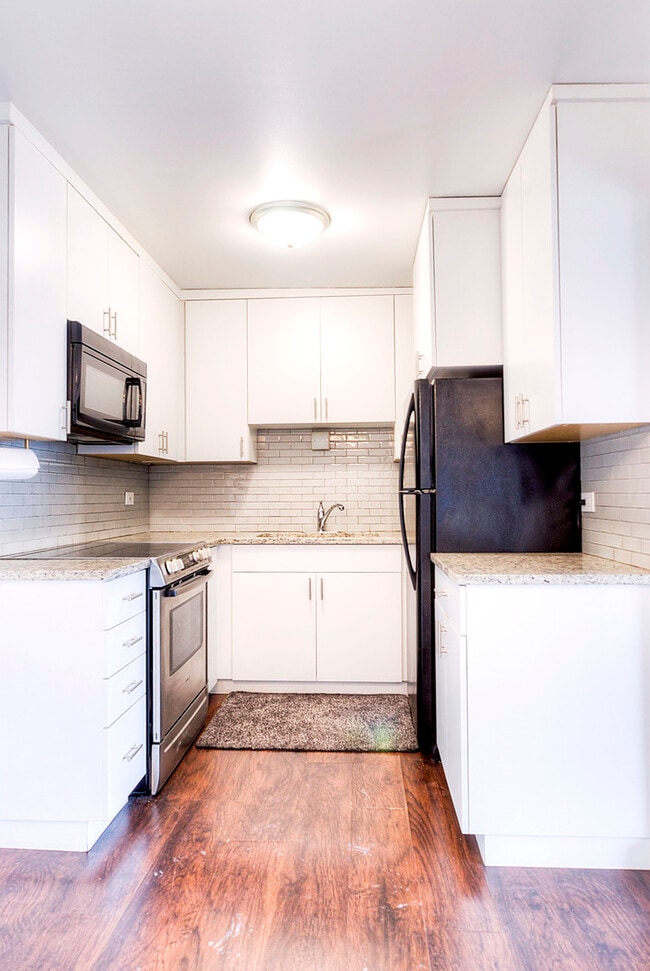 Photo - 6101 W 94th St Unidad C7