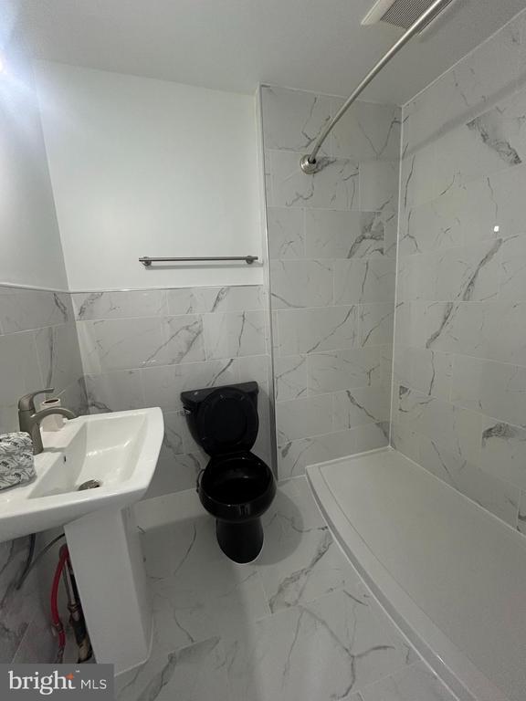 Photo - 717 Sansom St Unidad 300