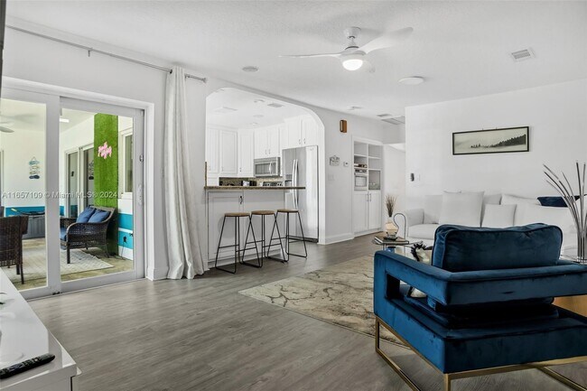 Photo - 5220 NE 26th Ave