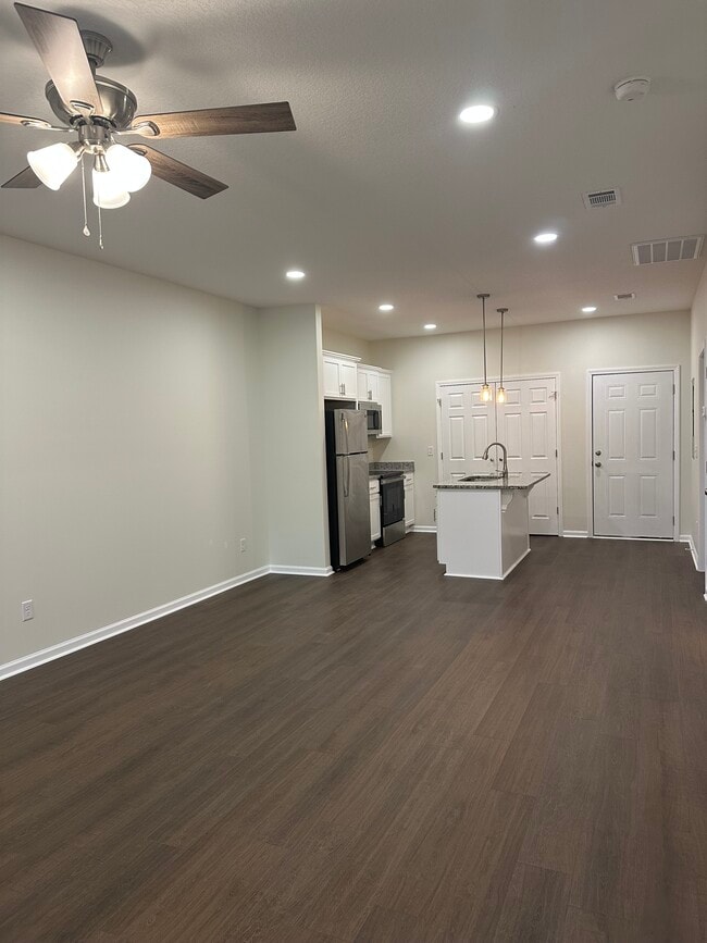Photo - 1205 Winona Ave Unidad A