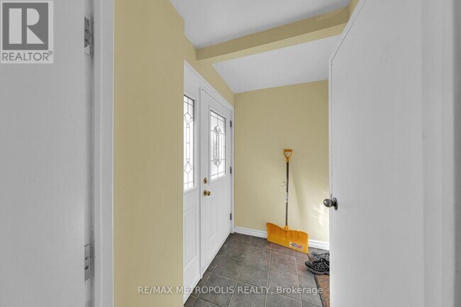 Photo - 41 Tormore Dr