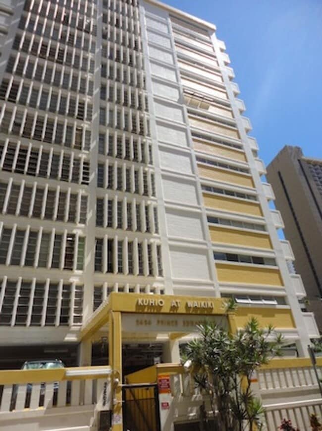 Building Photo - Studio in Waikiki 2 Blocks from the Beach Unit 921 Rental