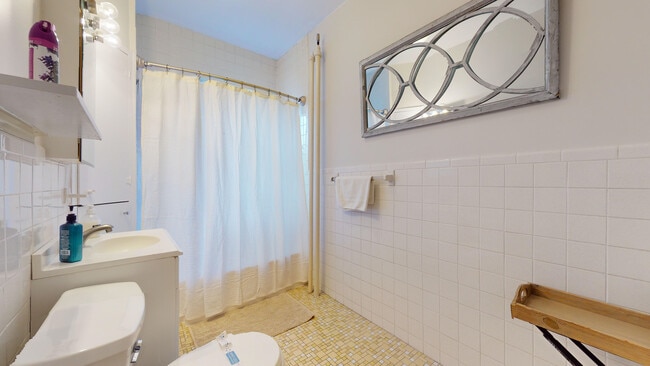 Photo - 631 Washington St Unit 3