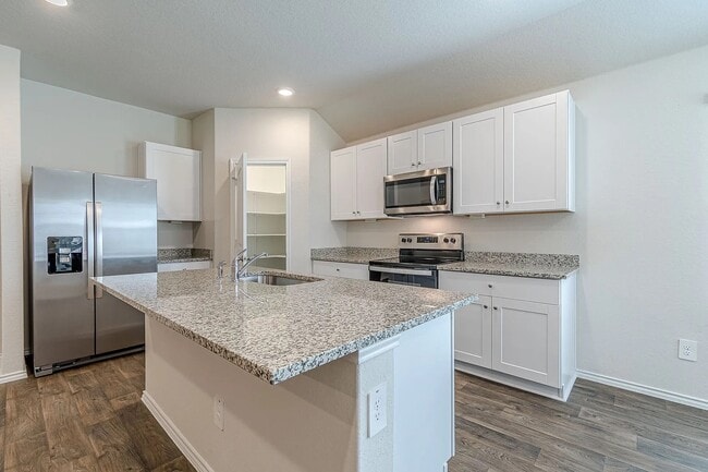 Photo - 833 Bahia Pl