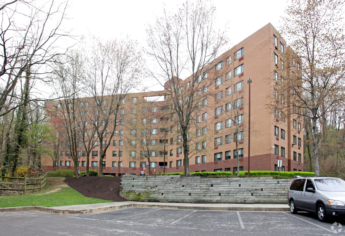 Photo - Foxwell Memorial Apartments