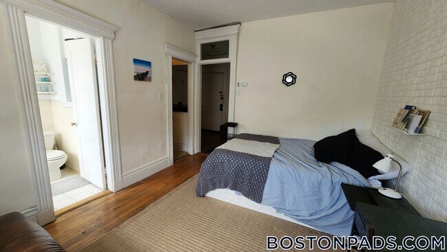 Photo - 1111 Boylston St Unidad 34