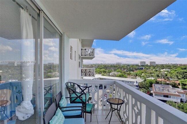 Building Photo - 13155 Ixora Ct Unit 202